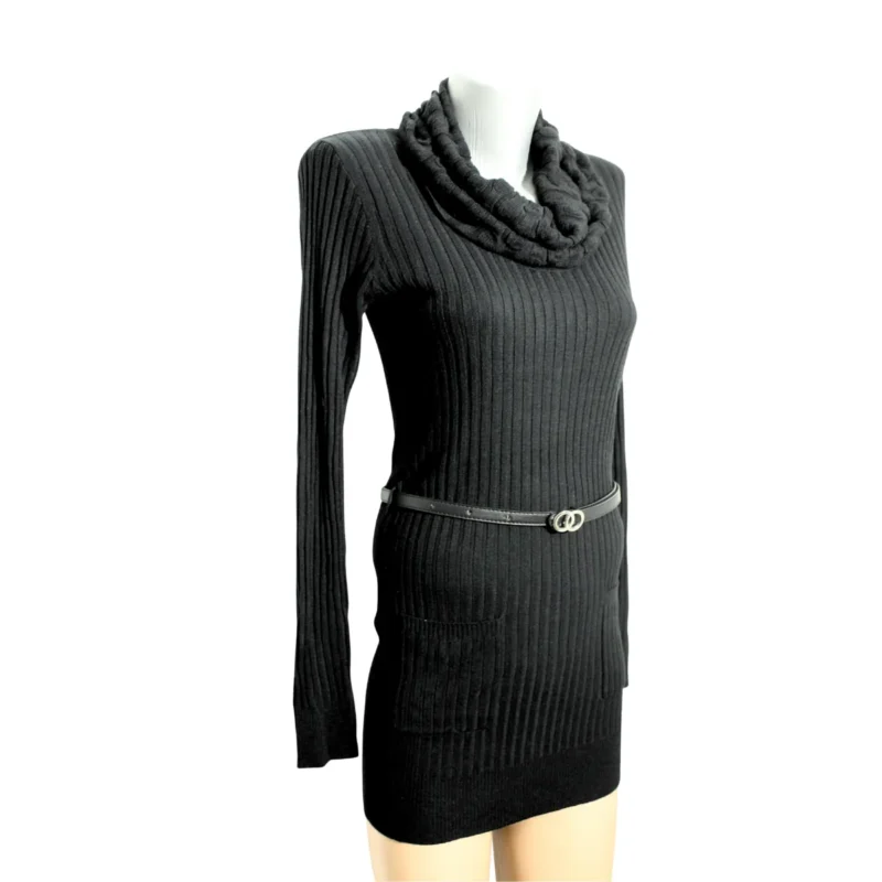 Дамска плетена рокля с шал яка